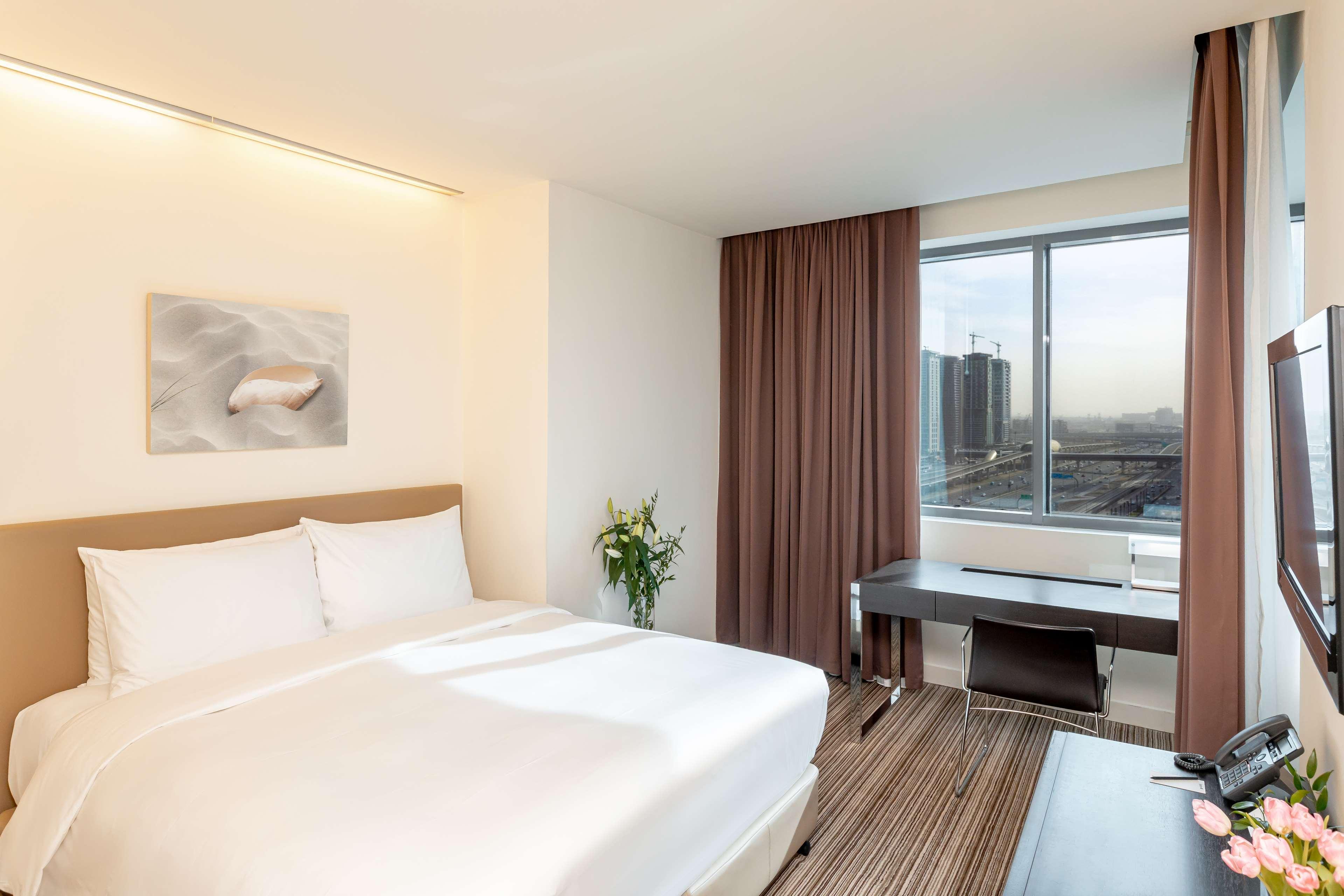 Radisson Blu Residence, Marina Апарт-готель Дубай